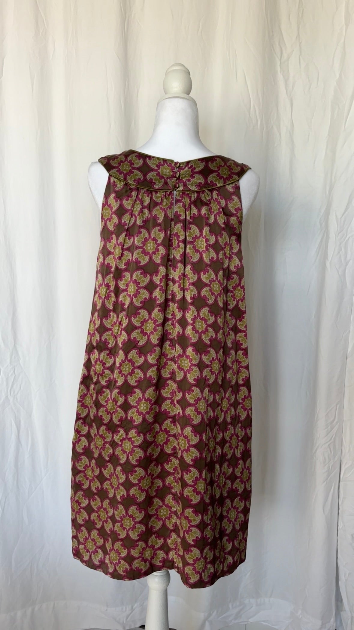 Maggy London Size M Silk Sleeveless Midi Dress
