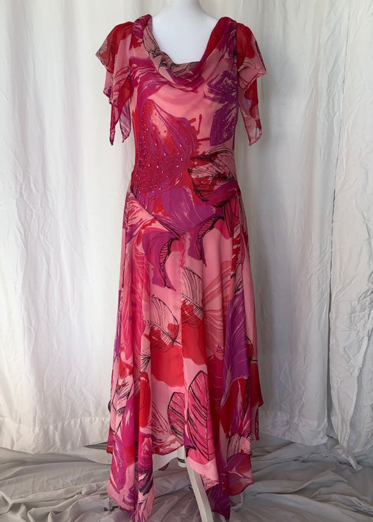 Signature by Robbie Bee Size M Ruffle Beaded Maxi Occasions Dress