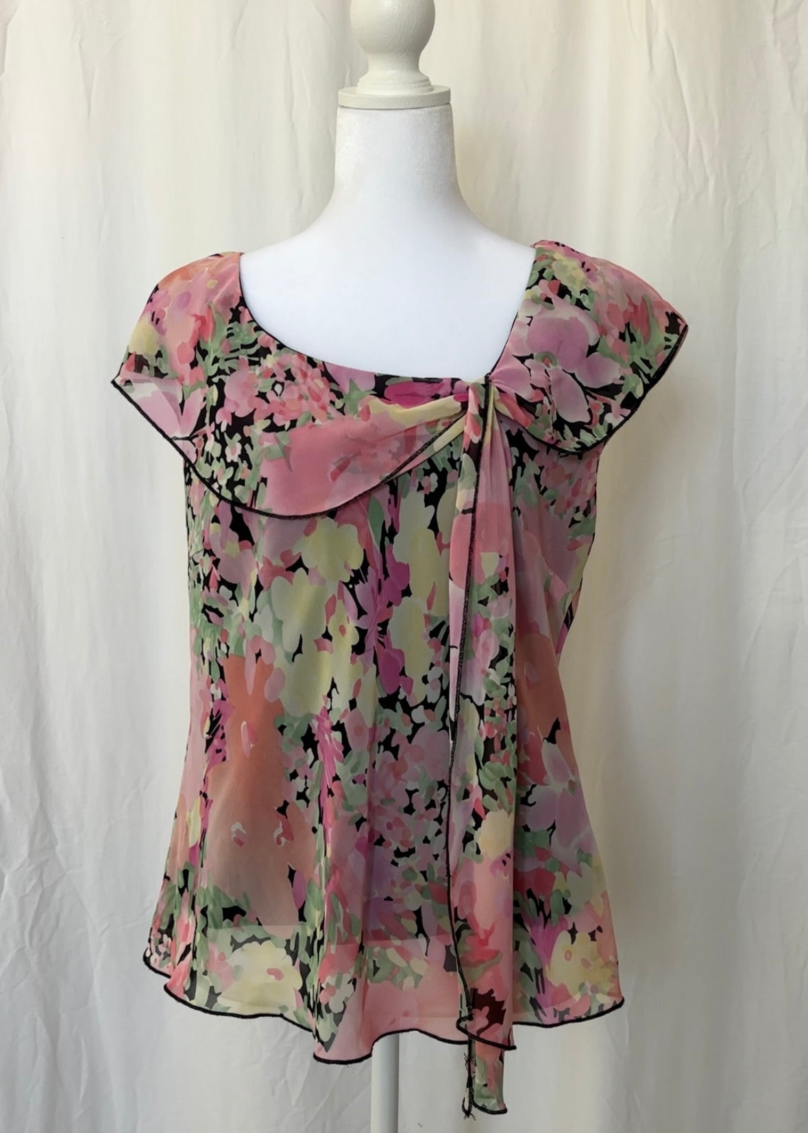 AGB Byer California Size L Floral Short Sleeve Top