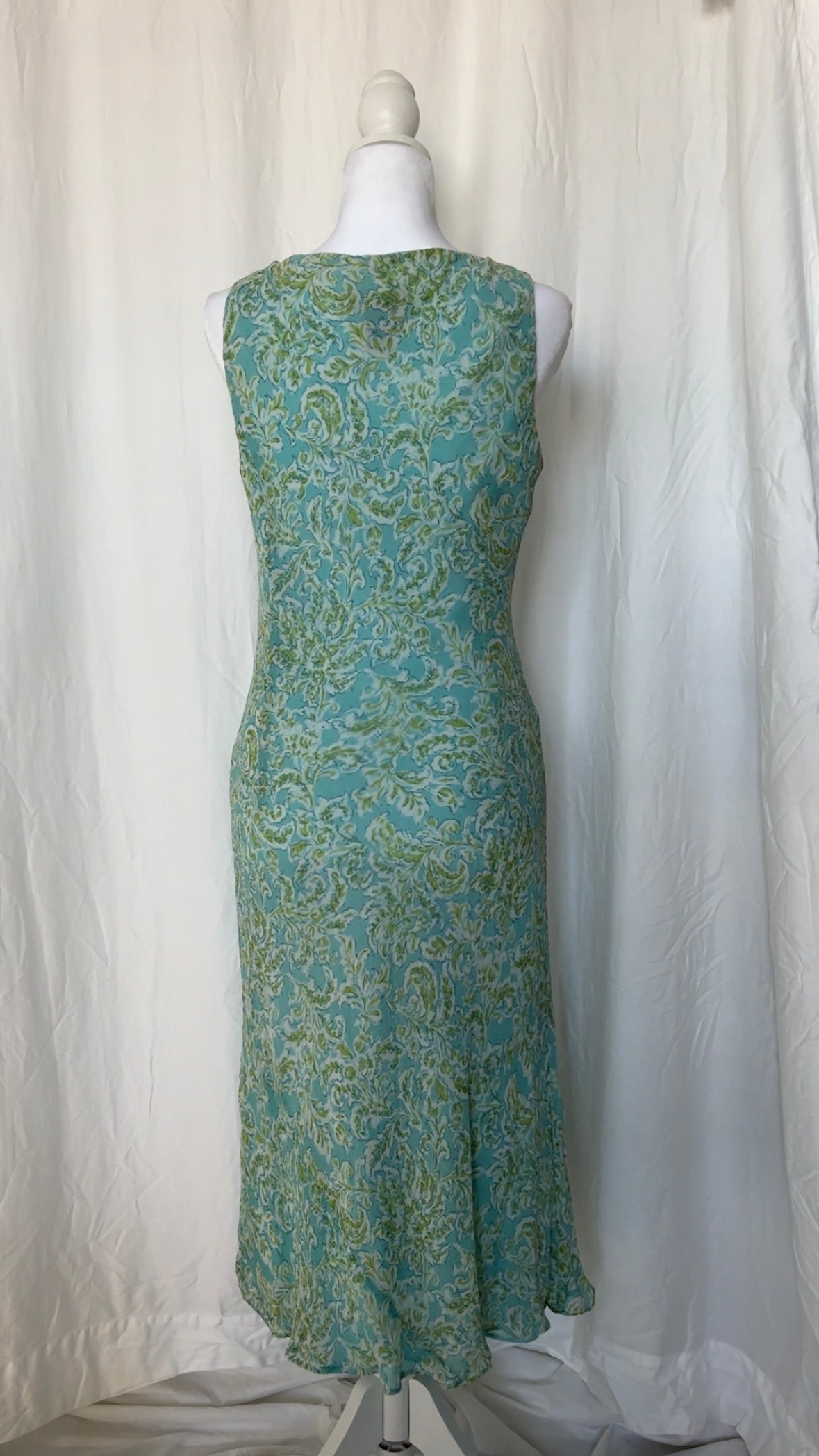 Jones New York Signature Size M Silk Floral Maxi Dress