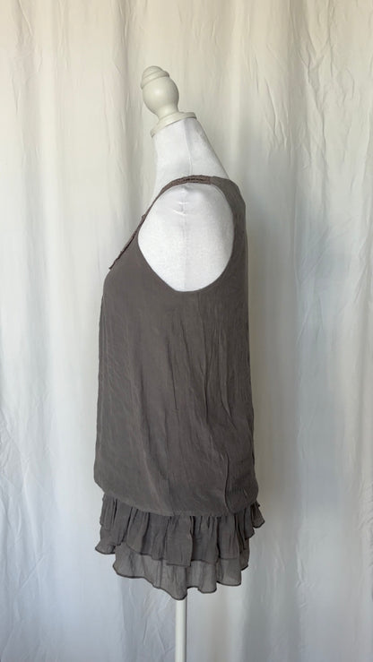 Body Center Size M Lace Peplum Sleeveless Top