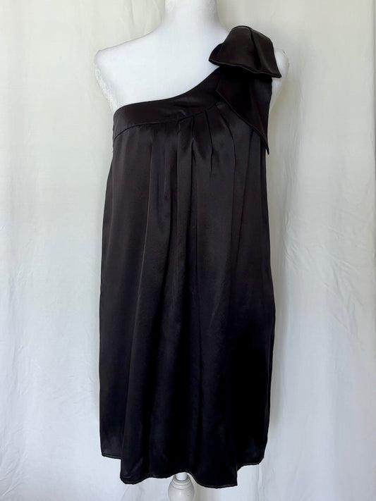 True Couture Size XS Silk One Shoulder Bow Mini Dress