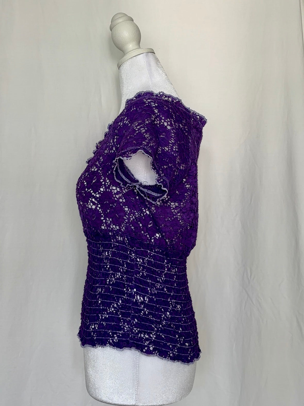 Eye Candy Size S Floral Lace Sheer Short Sleeve Top