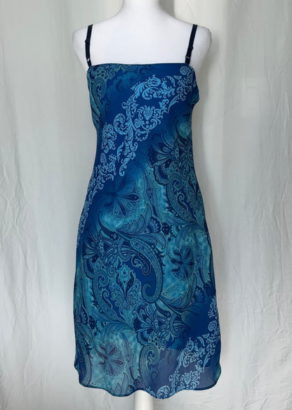 Scarlett Size M Paisley Sleeveless Midi Dress