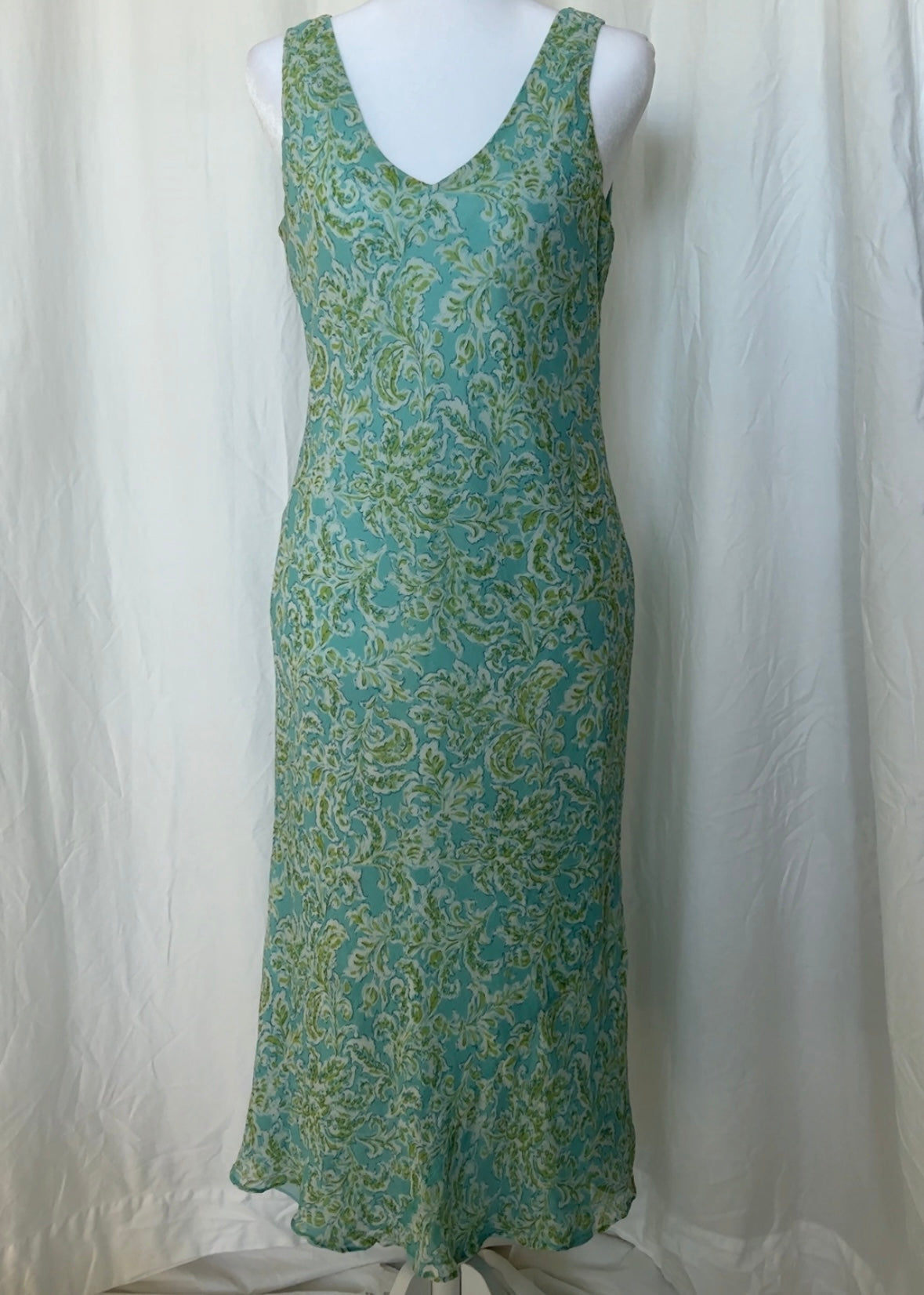 Jones New York Signature Size M Silk Floral Maxi Dress