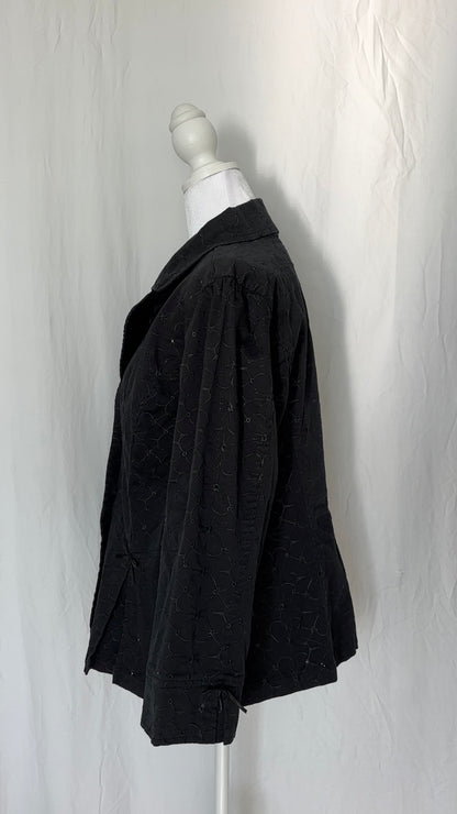 A.M.I Size XL Embroidered Floral Long Sleeve Blazer Outerwear